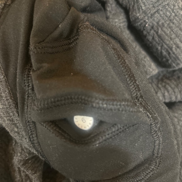 Lululemon jacket - Picture 3 of 4